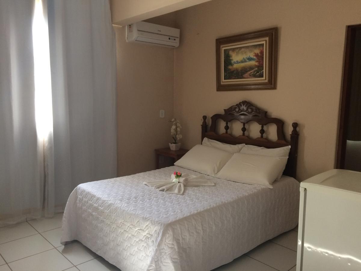 Hotel Vale Verde Santa Maria do Suaçuí Zewnętrze zdjęcie